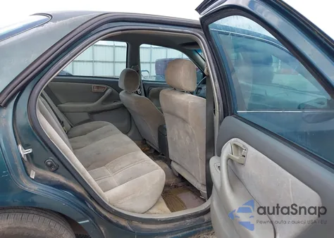 1998 Toyota Camry Le from USA, damaged, VIN 4T1BG22K4WU298953